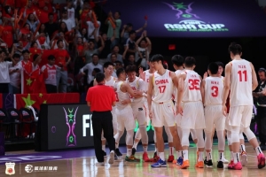 开云-媒体人：中国男篮的拼劲真的没话说 这是全队共同努力的结果