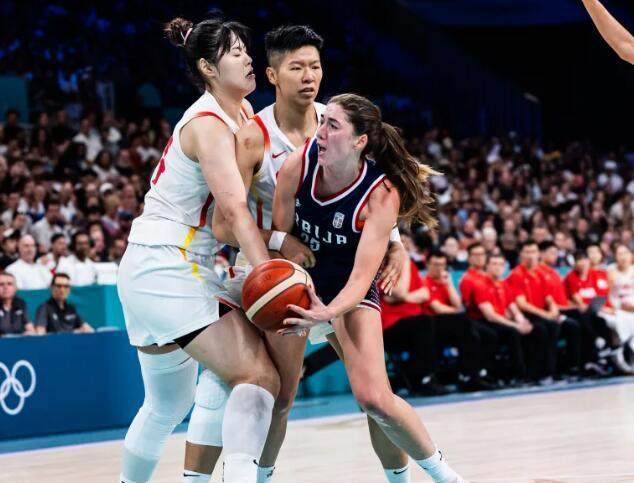 开云体育官网-中国女篮生死战怎么打？重用李月汝别再自废武功