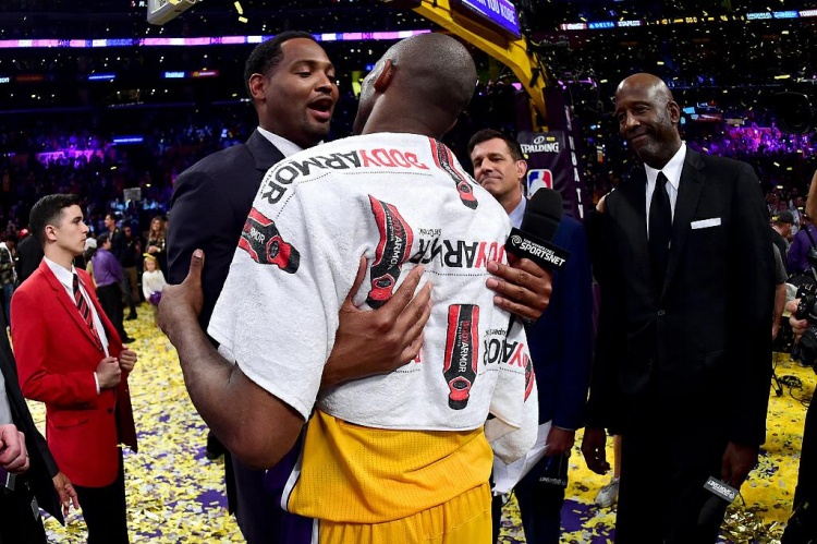 kaiyun-霍里揭秘：科比单挑旨在激励团队 奥尼尔领袖地位无可争议