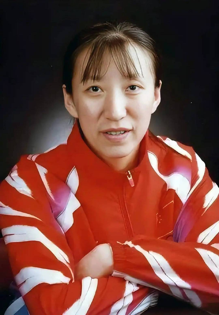 开云体育网址-女排元老赖亚文:33岁结婚,婚后与丈夫分居,回家后儿子不认识她|中国女排|国家队|排球|训练|母亲_新浪体育_新浪新闻